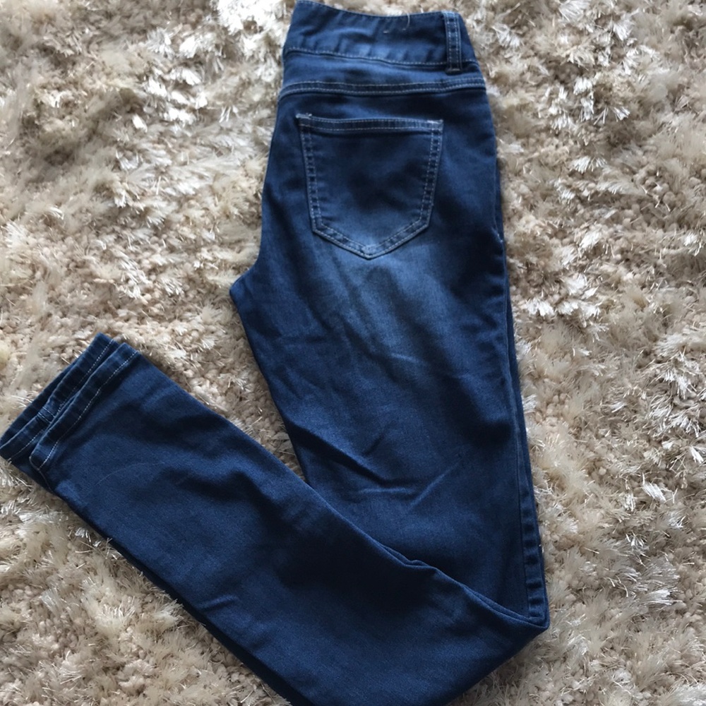 Mid Rise Skinny Jean